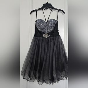 Riva Designs Black and‎ Silver Formal Mini Party Dress